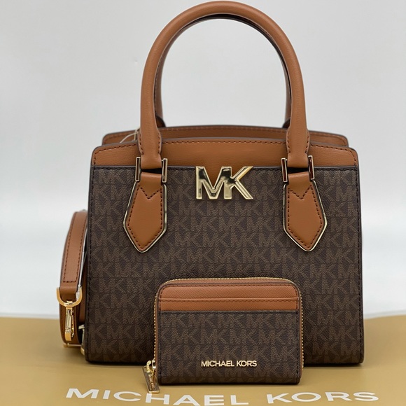 Michael Kors Mott MD Messenger & Case Card Wallet